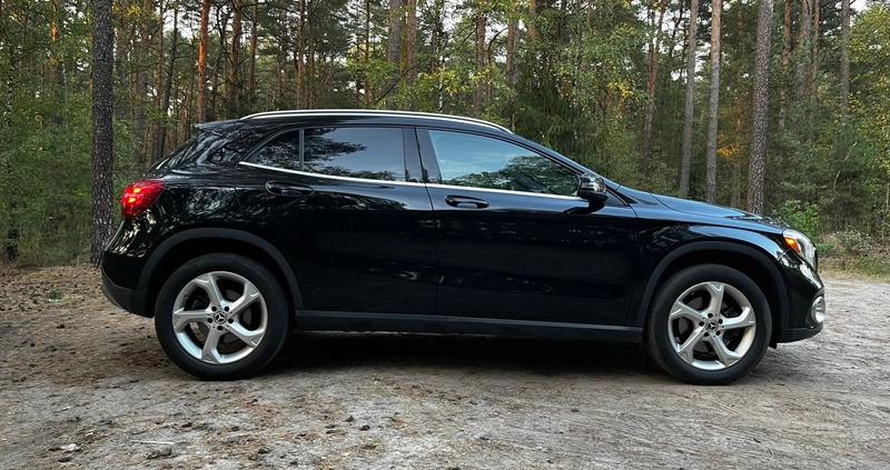 Mercedes-Benz GLA cena 99900 przebieg: 102000, rok produkcji 2018 z Bydgoszcz małe 529